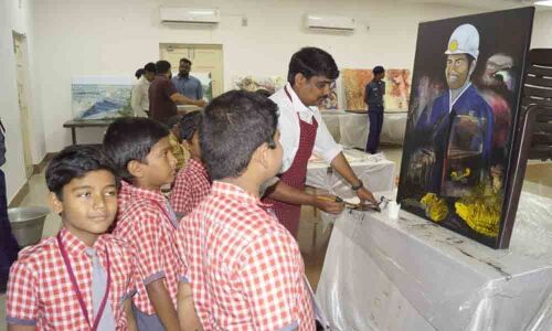 SCCL art expo witnesses huge rush on 3rd day in Kothagudem