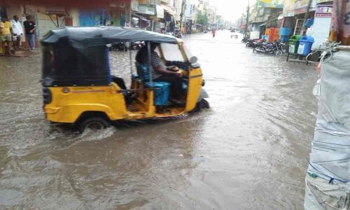 Heavy rains lash erstwhile Khammam district