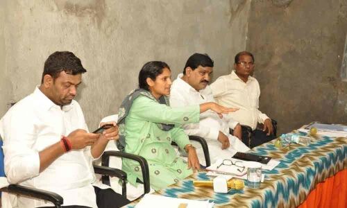 Officials told to expedite roadworks