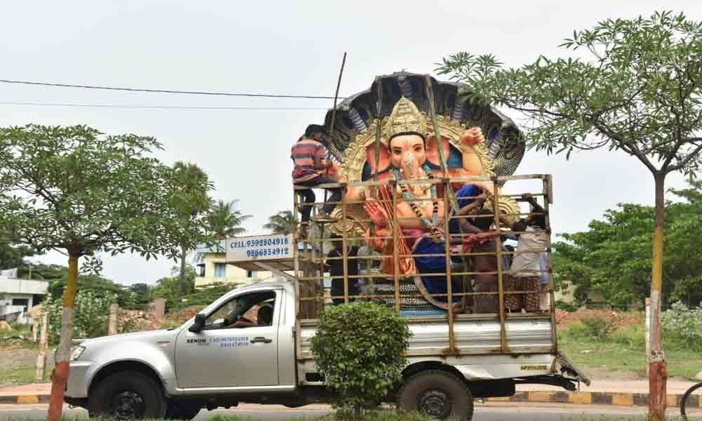 Eco-friendly Ganesha idols to dot city