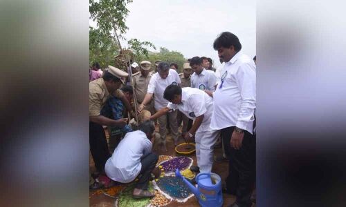 Deputy Chief Minister inaugurates Vanamahotsavam