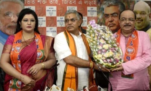 Ex-Kolkata Mayor, Baisakhi want to quit BJP within a month
