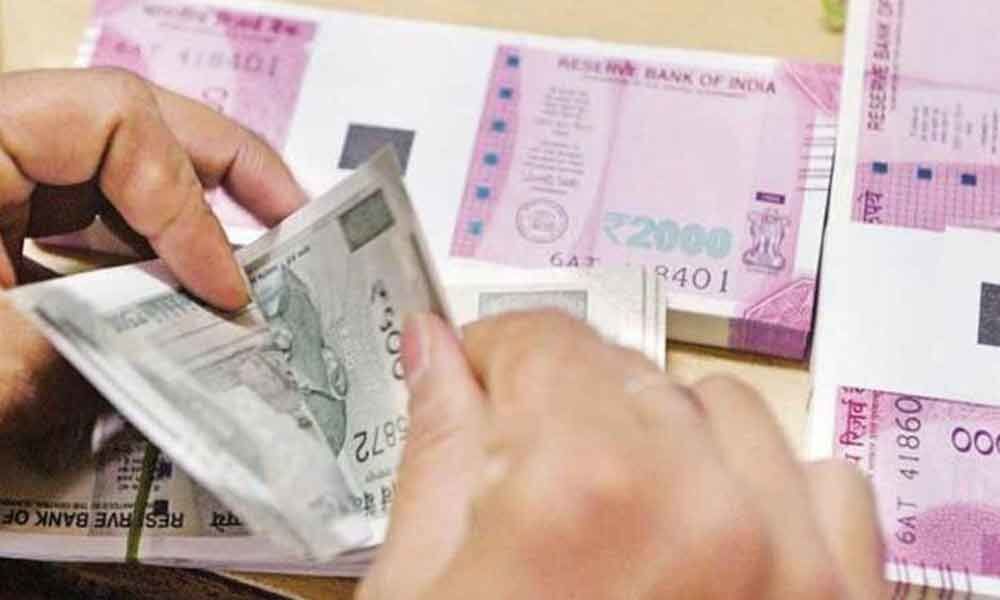 FPIs net sellers for second straight month, pull out Rs 5,920 cr in August