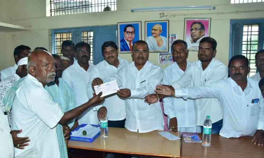 CMRF cheques delivered at doorsteps of beneficiaries in Wanaparthy