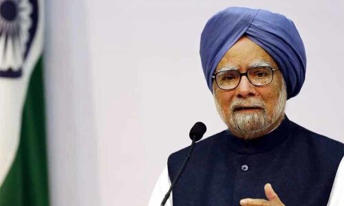 State of economy deeply worrying: Manmohan Singh