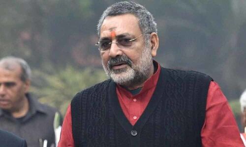 Gai paida karne ki factory: Giriraj Singh charts way for revival of cow population