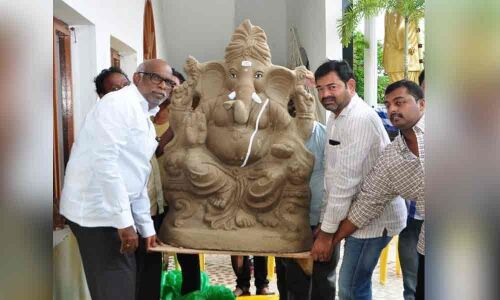 Dokka Manikya Vara Prasad bats for clay Vinayaka idols