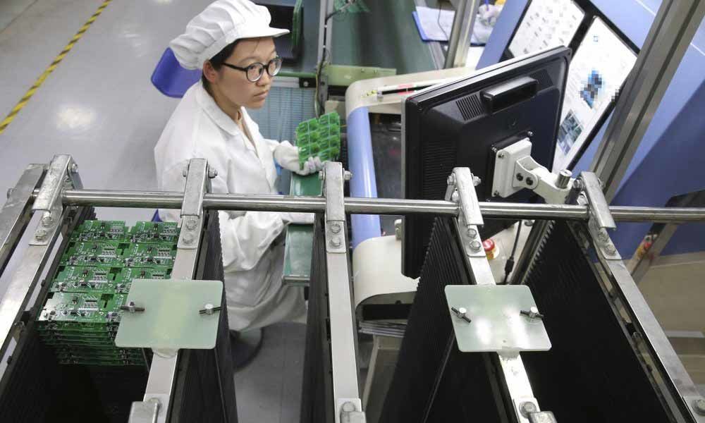 Surveys show China manufacturing demand weak amid trade war