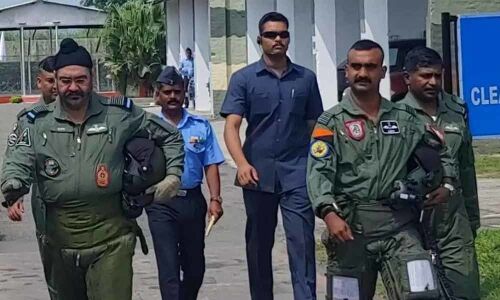 Abhinandan who shot down Pakistan Fighter Jet, Flies Joint Sortie With IAF Chief Abhinandan who shot down Pakistan Fighter Jet, Flies Joint Sortie With IAF Chief