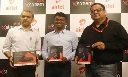 Airtel takes on JioGiga Fibre with Xstream STB, smart stick