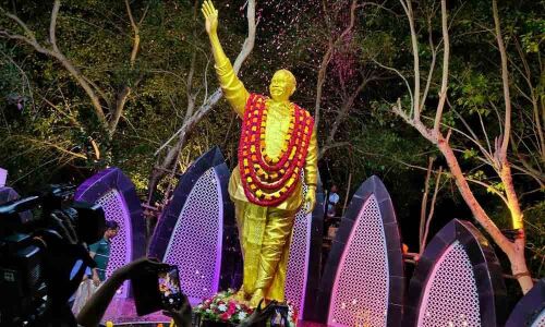 YSR statue unveiled