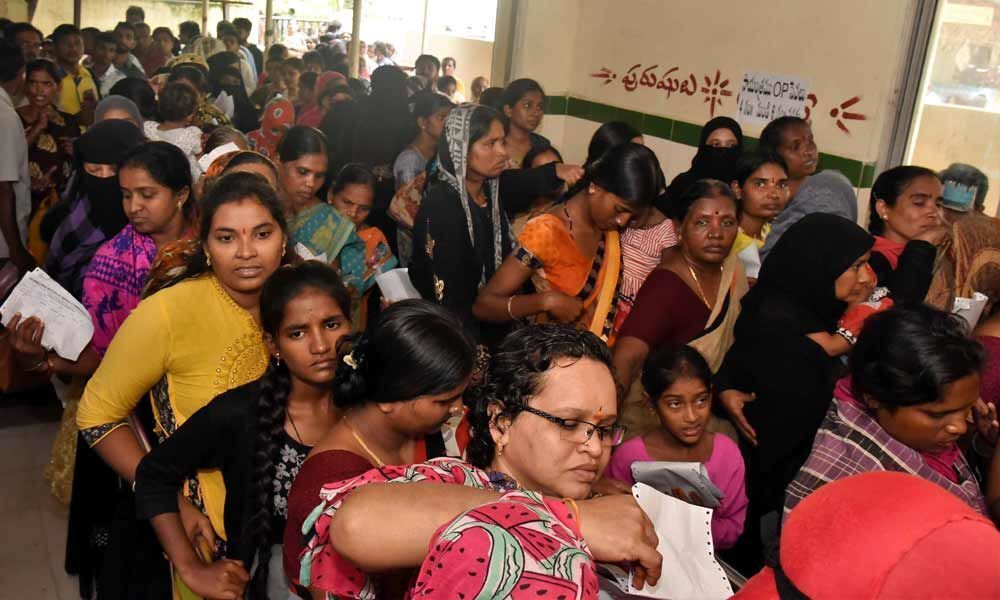 Health Minister Etela Rajender inspecting facilities at Fever Hospital ...