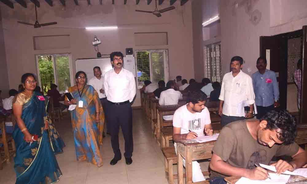 Collector inspects VRO exam centre in Kakinada