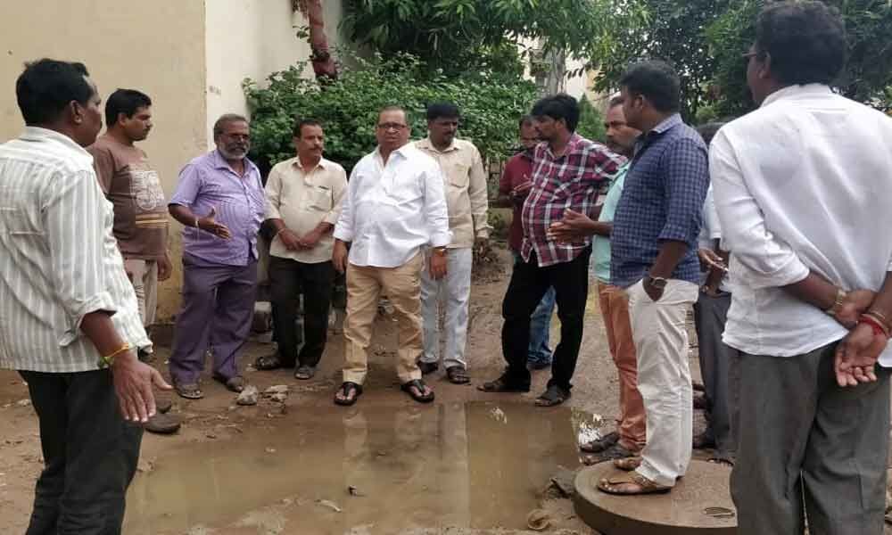 Official asked to solve drainage issue