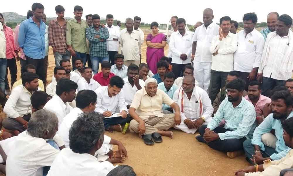 Kodandaram demands fair compensation for Baswapur oustees