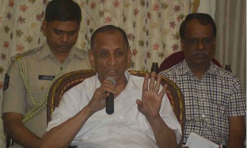 Narasimhan prefers to be priest than a politician