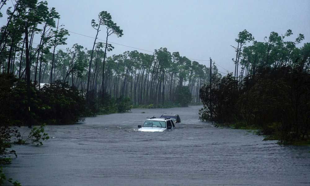 Hurricane Dorian moves toward US Coast, Bahamians rescue victims