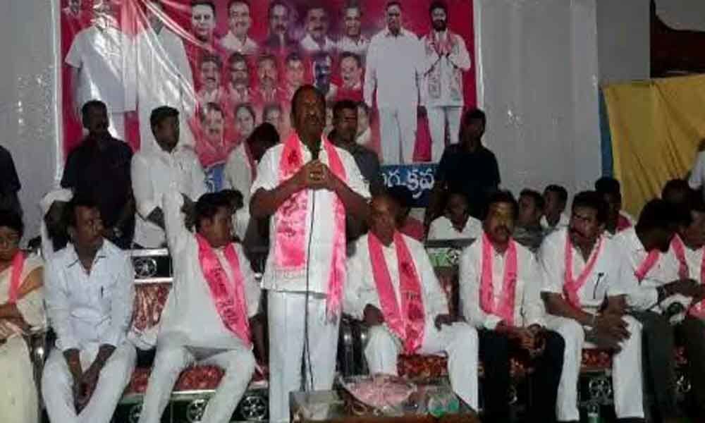 Play key role in building Bangaru Telangana, Minister appeals to all