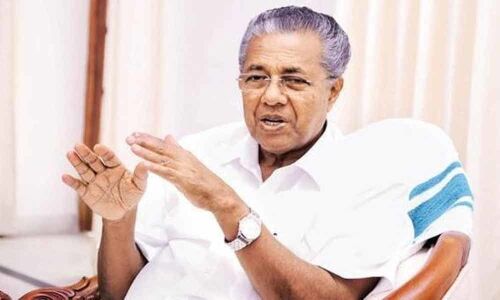 Kochis water metro to be operational by March 2020: Pinarayi Vijayan
