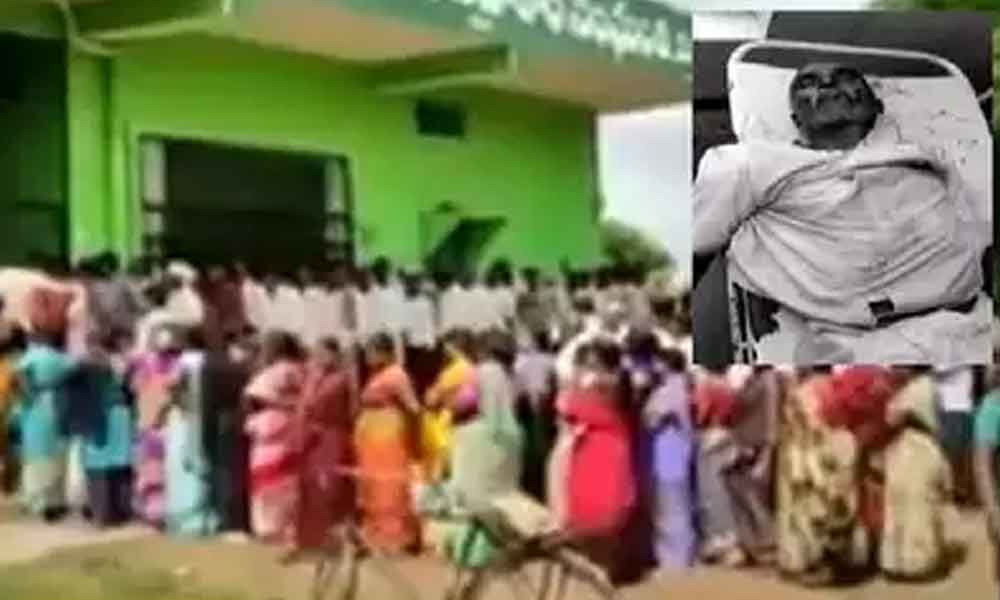Farmer standing in queue for urea dies in Siddipet