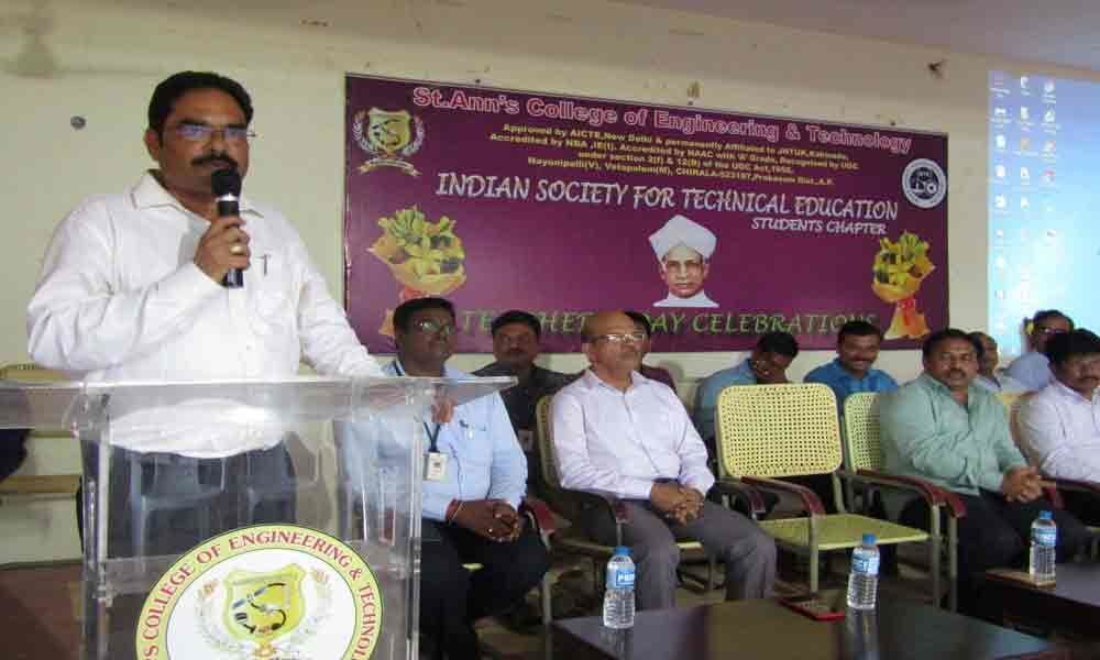 Educational institutes service organisations celebrate Teachers Day