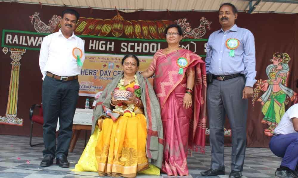 Teachers Day fete at Railway High School