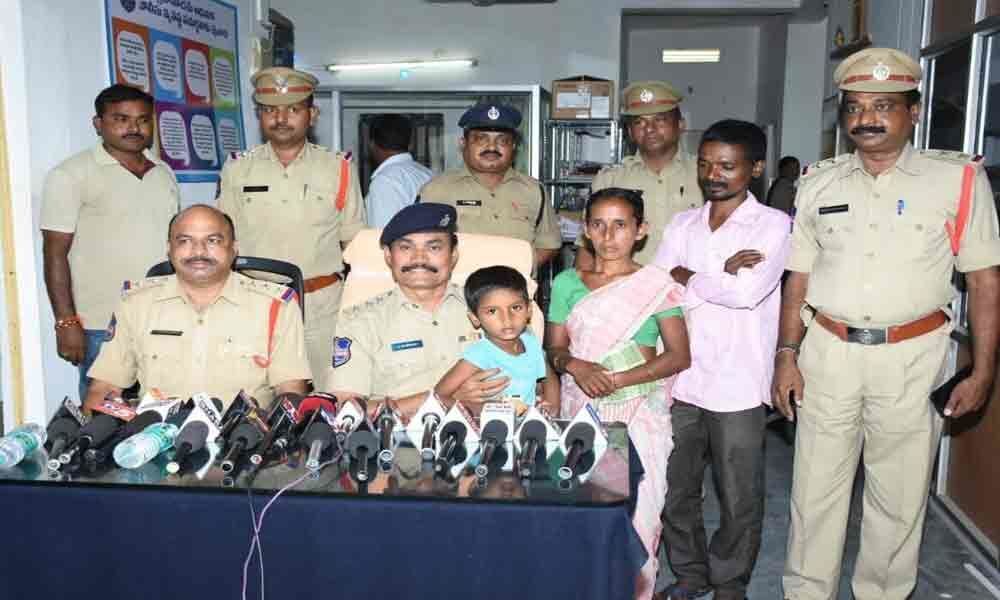 Four held for abducting 7-year-old boy