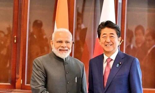 Narendra Modi  holds bilaterals on sidelines of EEF