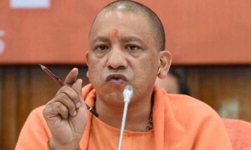 Educate students on Article 370, why Mookerjee opposed it, Adityanath urges teachers