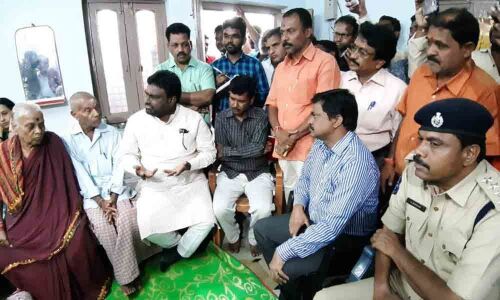 BC body demands death penalty for Sri Harshini killer in Mahbubnagar