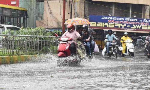 Incessant rains throw normal life out of gear in Visakhapatnam