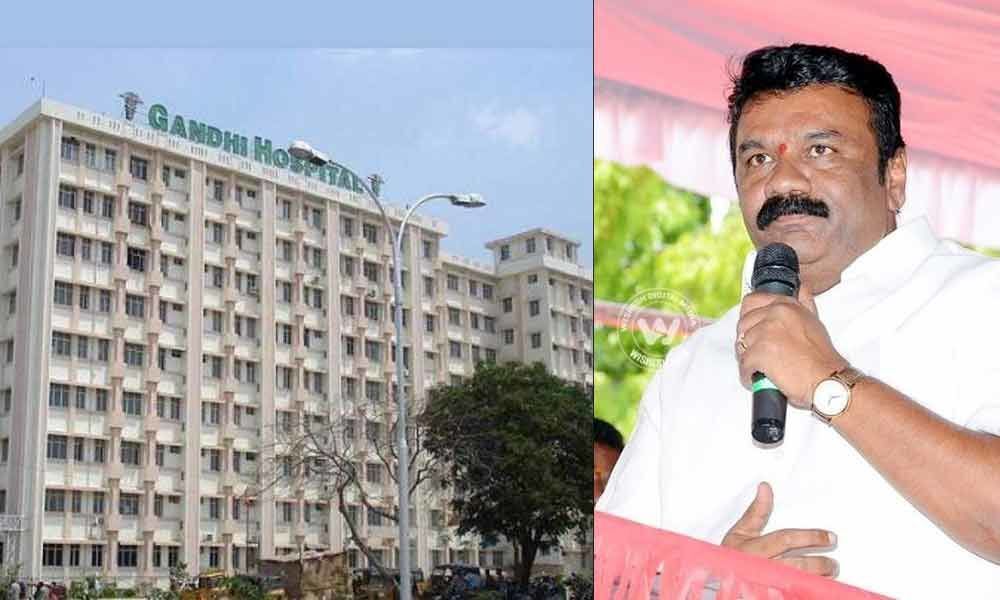 Talasani visits Gandhi hospital, inquires about measures being taken for seasonal fevers