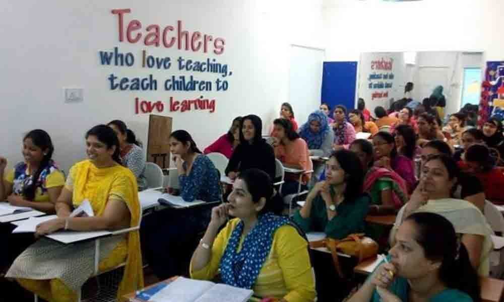 Confederation of Indian Industry(CII) to train 5000 Telangana school teachers in IT