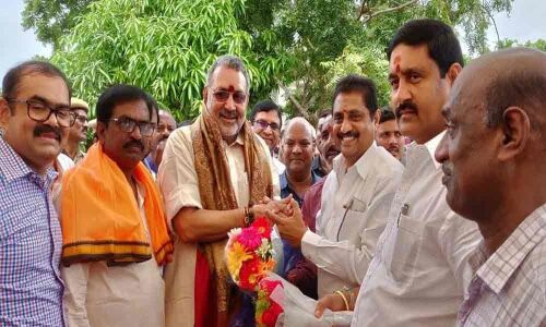 Centre aiming to up income of fishermen: Giriraj Singh