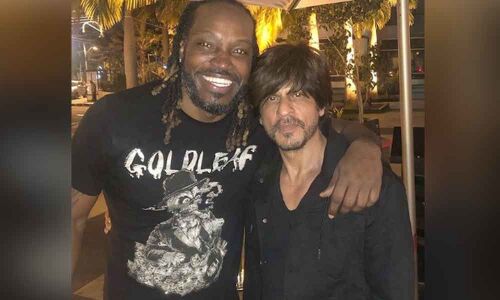 Cricketer Chris Gayle and Shahrukh Khan seen partying
