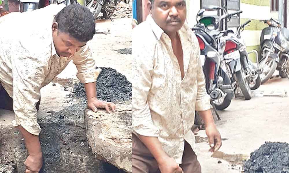 People clean up sewage as pleas go unheard in Yakutpura, Hyderabad