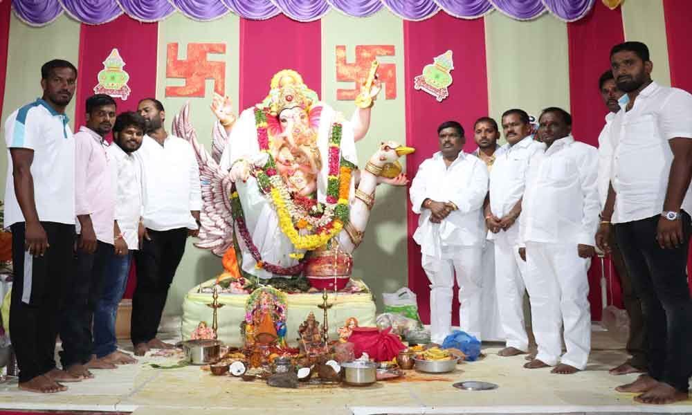 MLA Gudem Mahipal Reddy performs special puja at Ganesh pandals
