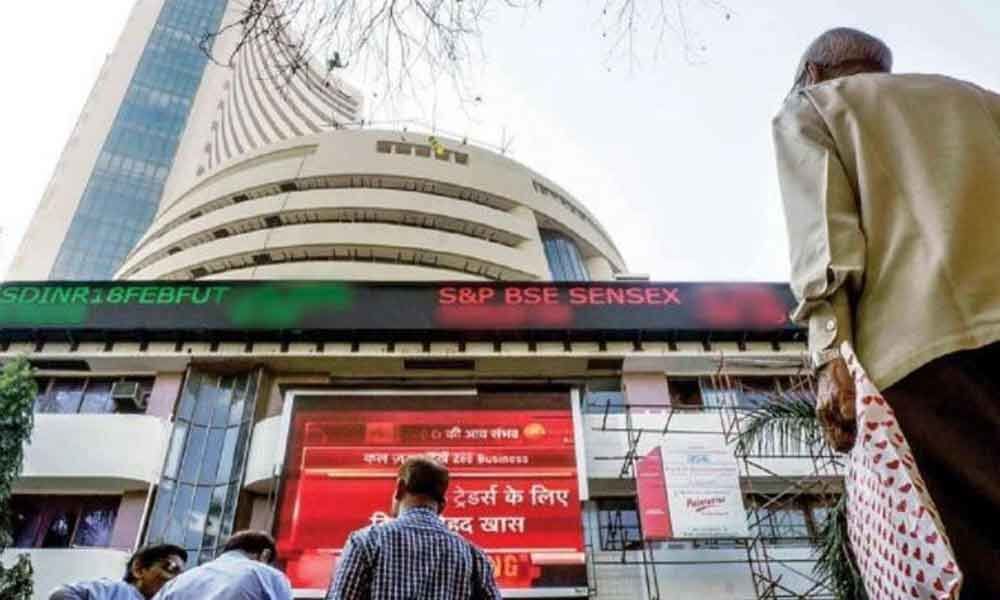 Sensex drops more than 150 points; bank and auto stocks in a slump