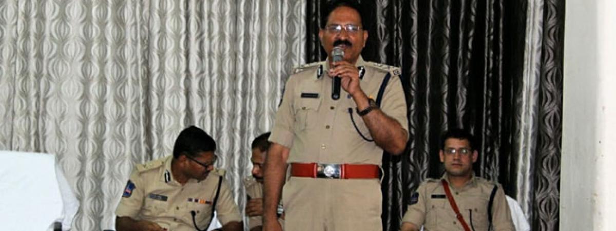 DGP reviews security in Maoist-affected districts