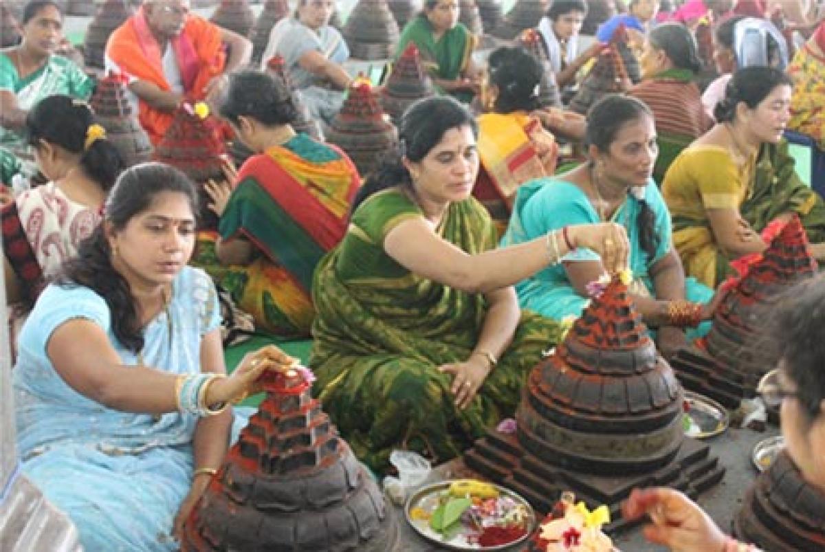 Devotees offer prayers to Goddess Rajarajeswari