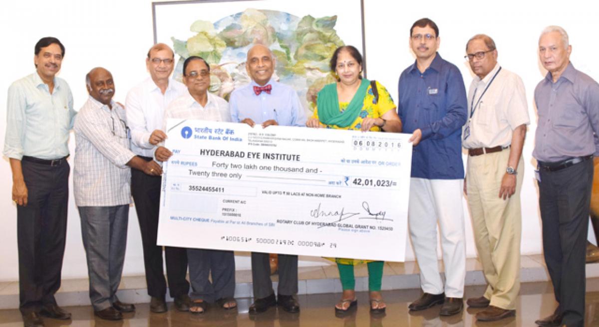 Rotary Club donates funds for ophthalmology equipment