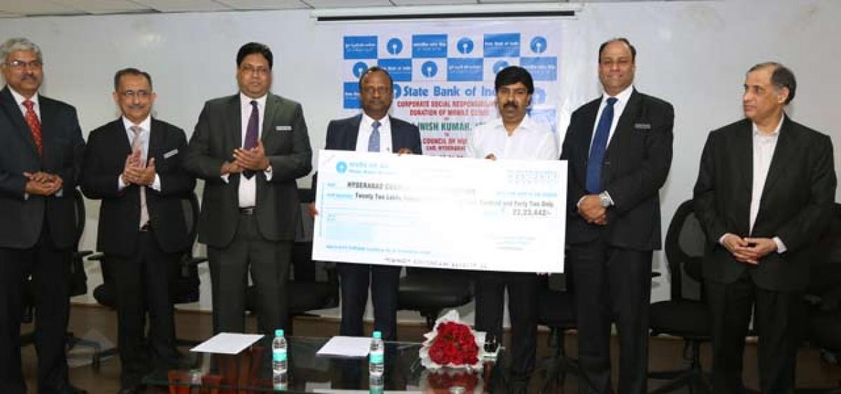 SBI donates 22 lakh for mobile clinic in Hyderabad