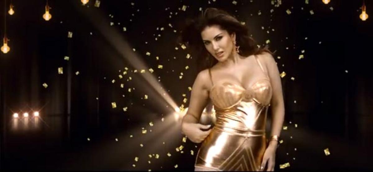 Watch what makes Sunny Leones Beiimaan Love Hug Me number sung by Kanika Kapoor popular