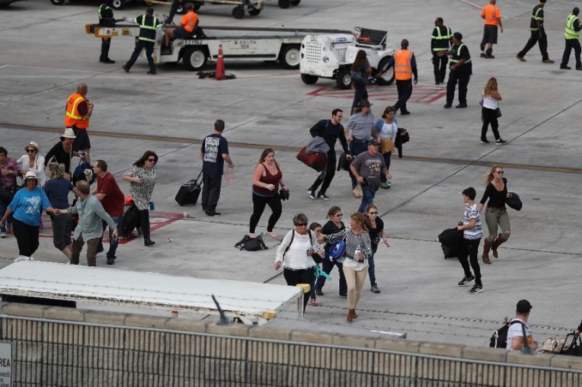 Video of gunman open firing at florida airport emerges