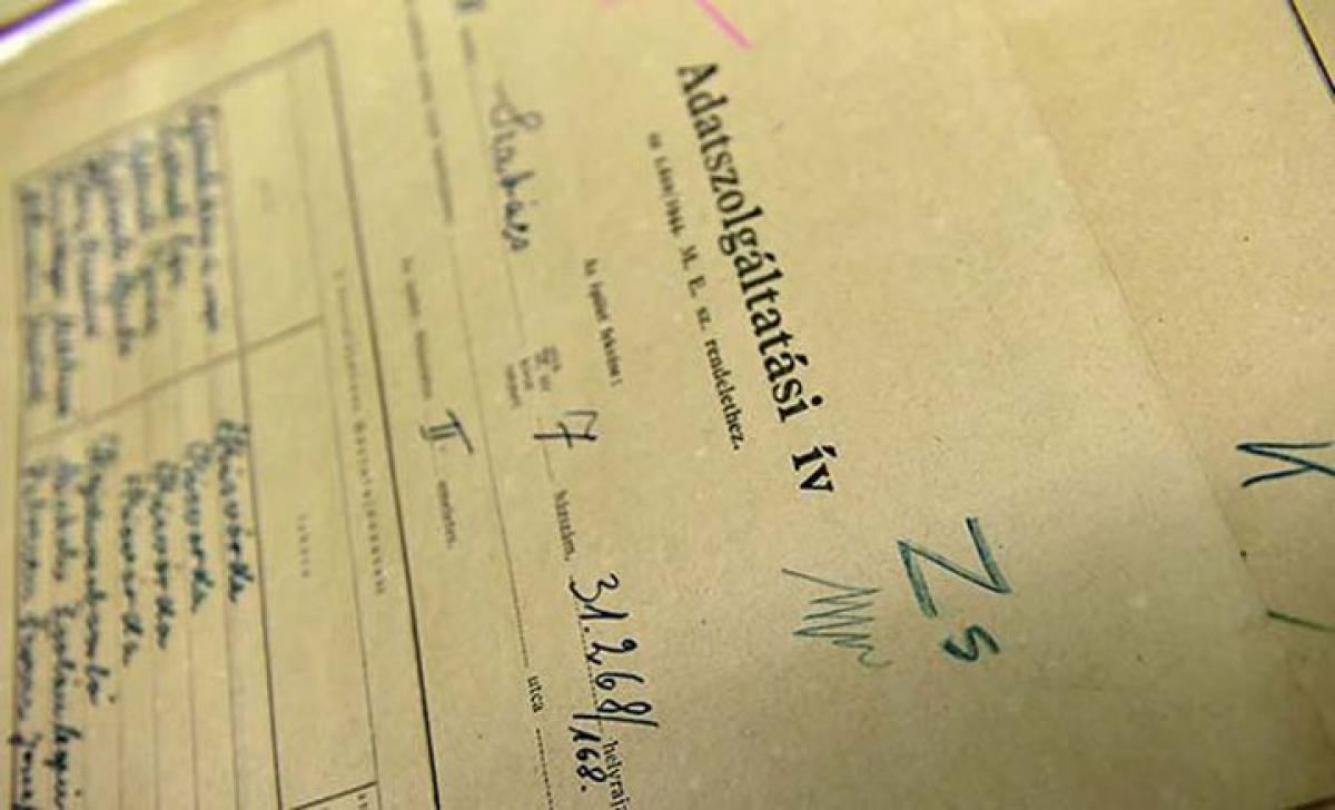 Holocaust documents trove unearthed in Budapest apartment