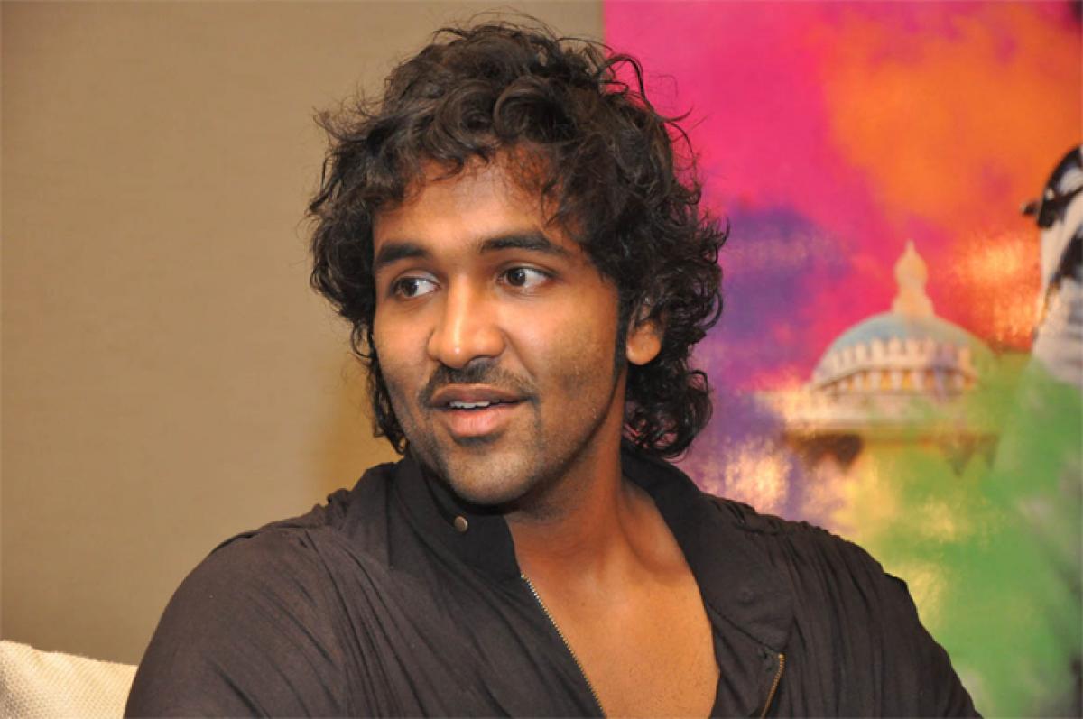 Manchu Vishnu appears before CBI court