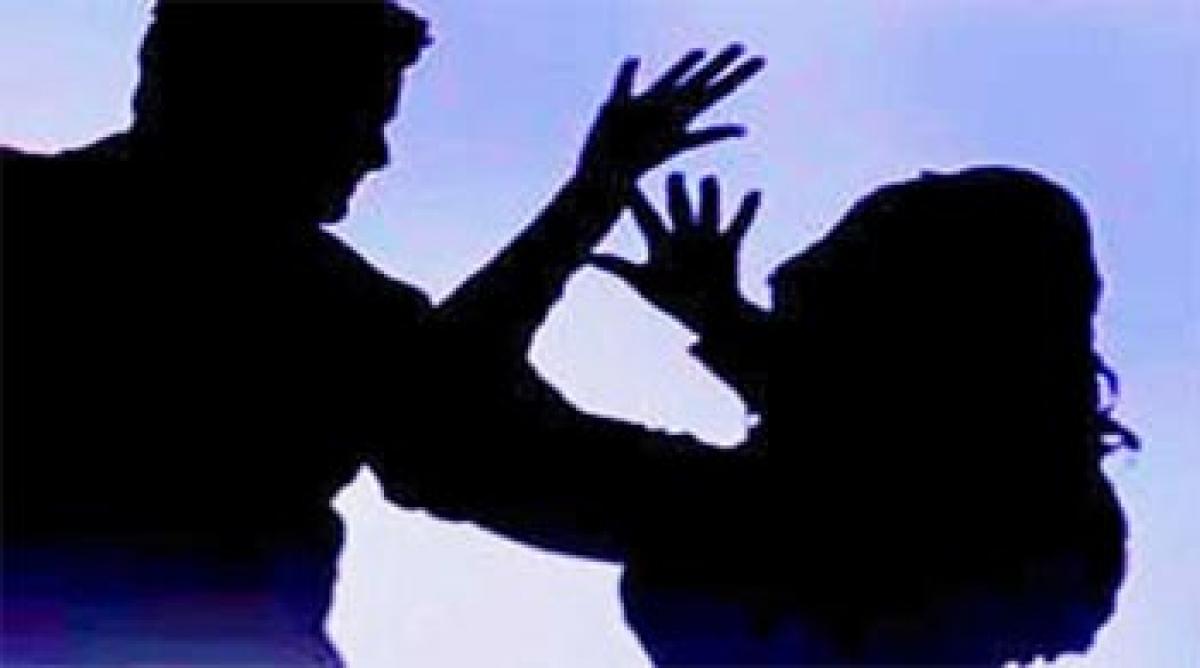 Jilted lecturer attacks woman