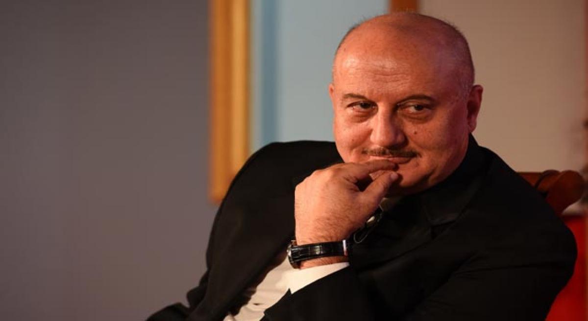 Anupam Kher to connect with the lonely, depressed