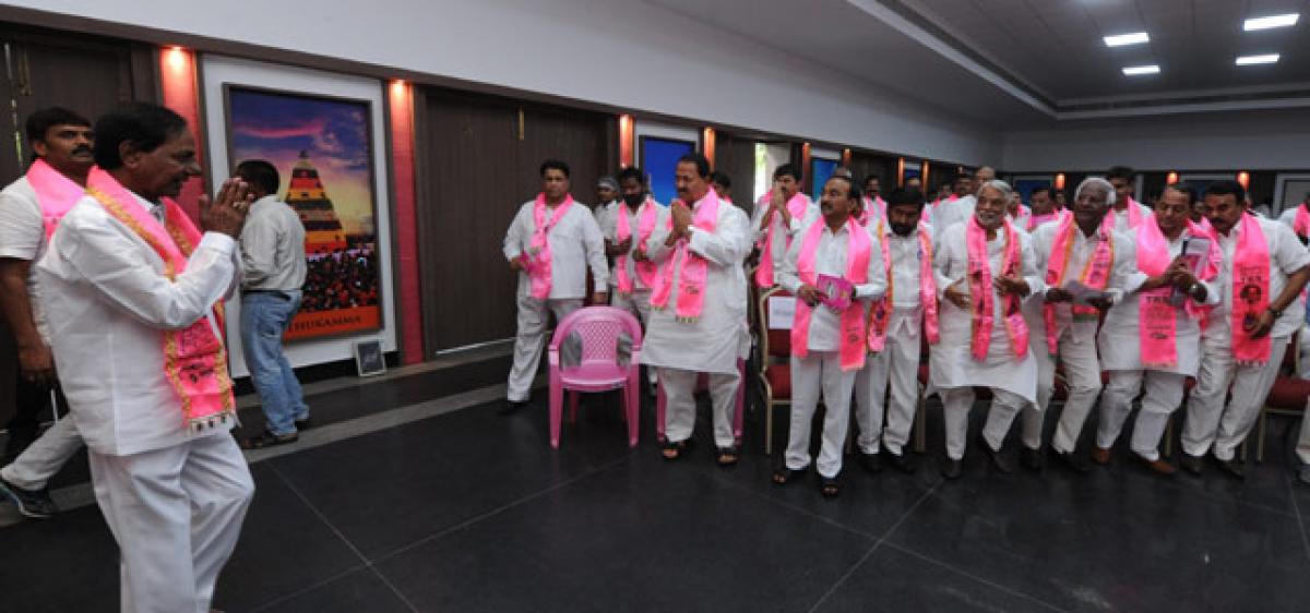 KCR survey predicts 111 seats for TRS