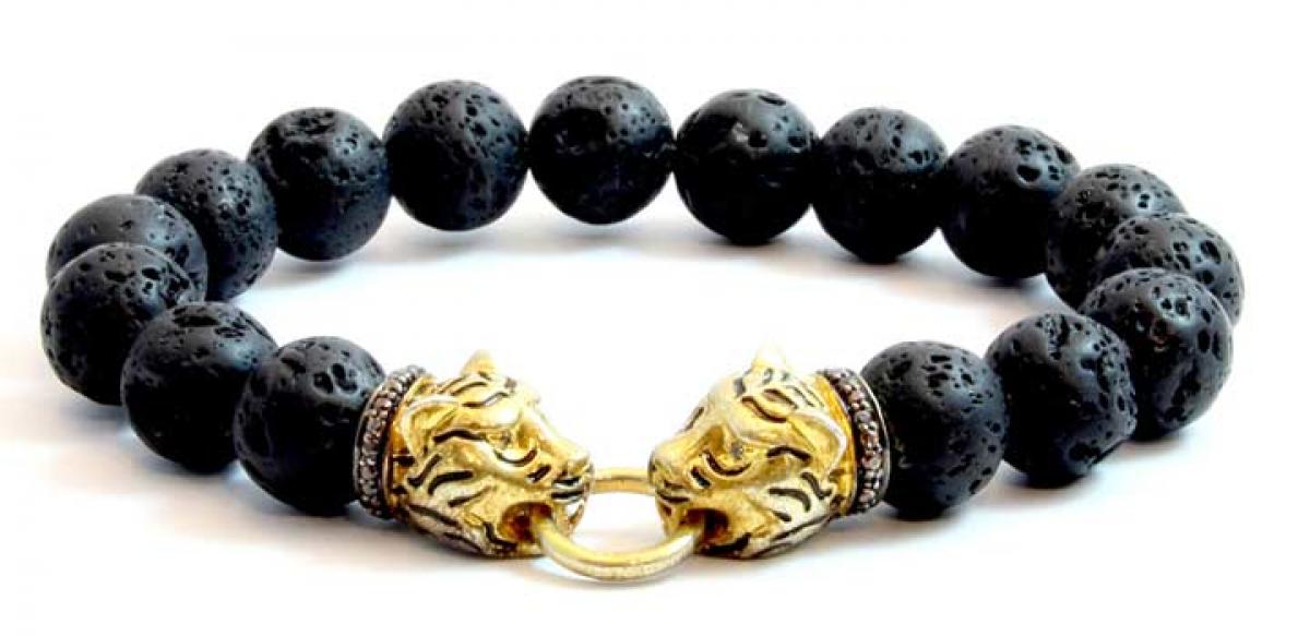 Men, style up with bracelets!